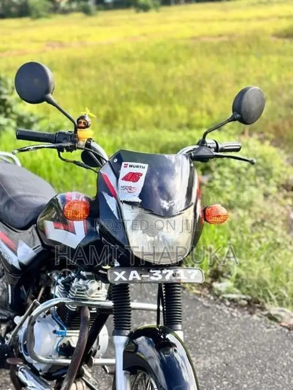 Bajaj CT100 2011