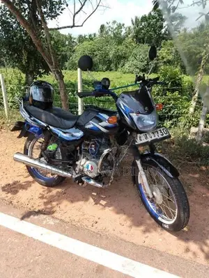 Bajaj CT100 2010