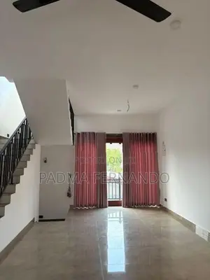 Upstairs Annex for Rent in Boralesgamuwa ( Road)
