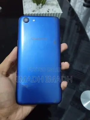 Oppo A83 (Used)