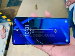 Samsung Galaxy S22 (Used)