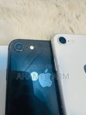 Apple iPhone 8 (Used)