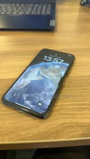 Apple iPhone XS 256GB (Used)