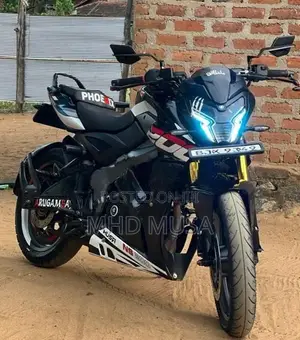 Bajaj Pulsar NS200 2025