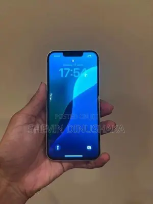 Apple iPhone 13 (Used)