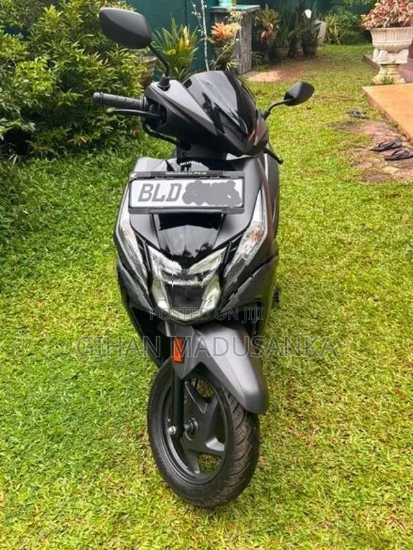 Honda Dio Matte Black 2026