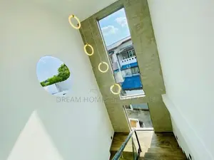 Luxury House for Sale – Athurugiriya