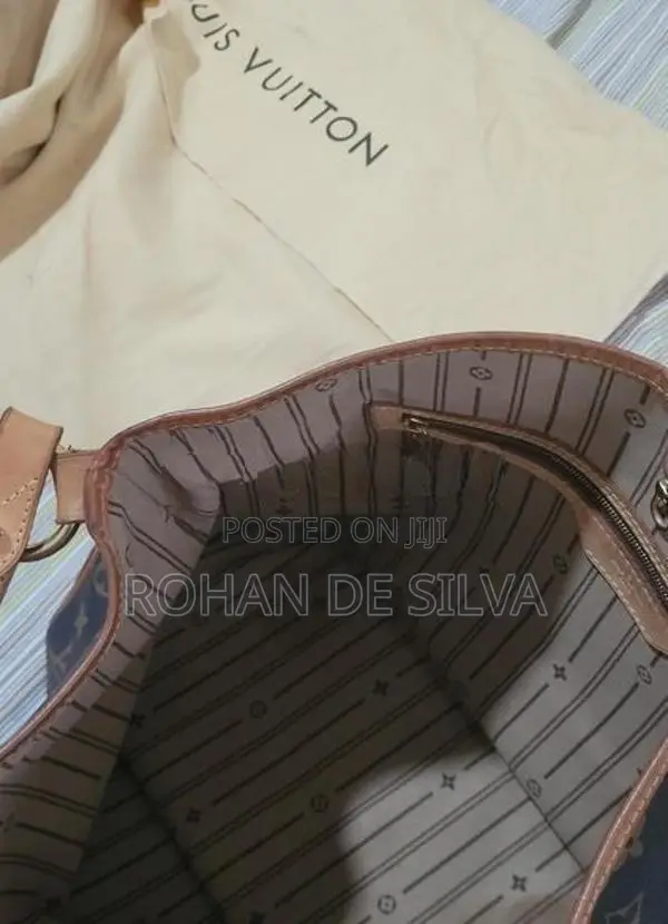 Louis Vuitton Ladies Handbag