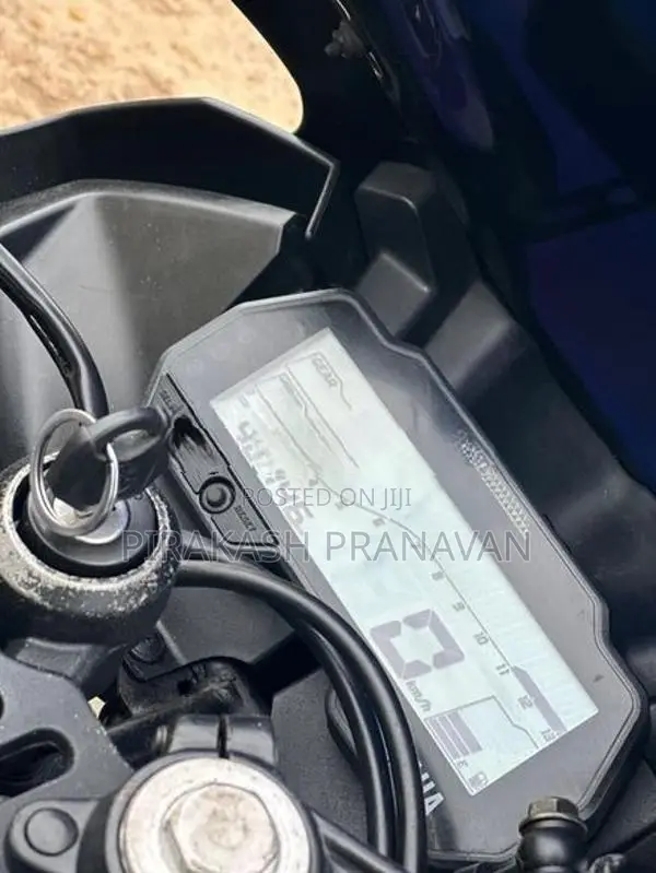 Yamaha R15 V2 2019