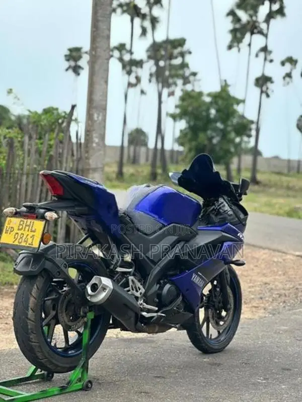 Yamaha R15 V2 2019