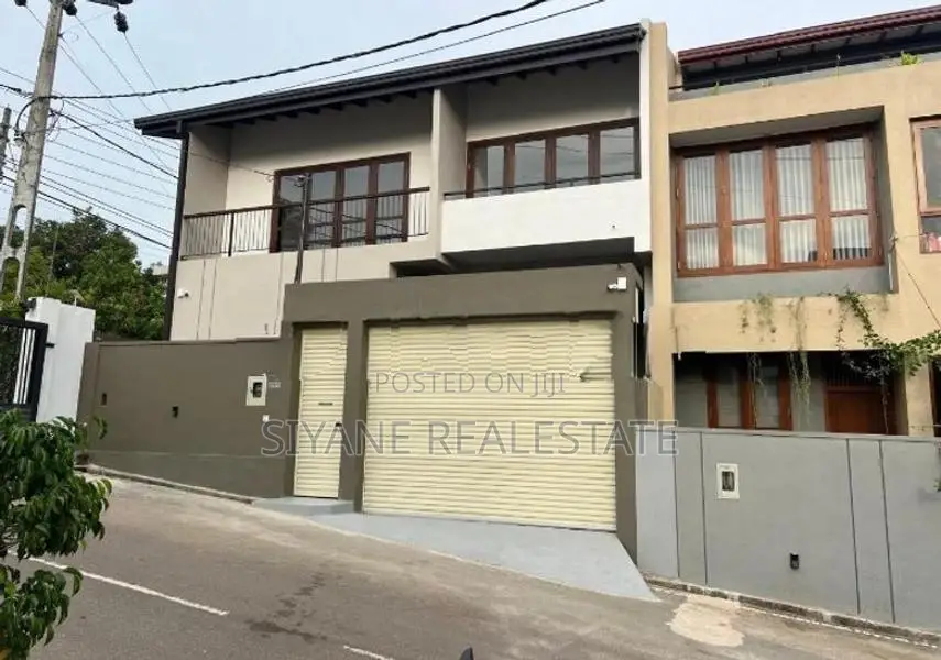Modern Luxury House for Sale – Polgasowita, Piliyandala
