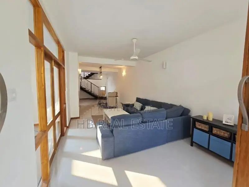 Architecture Modern Designed Luxury House For Sale Pelawatta