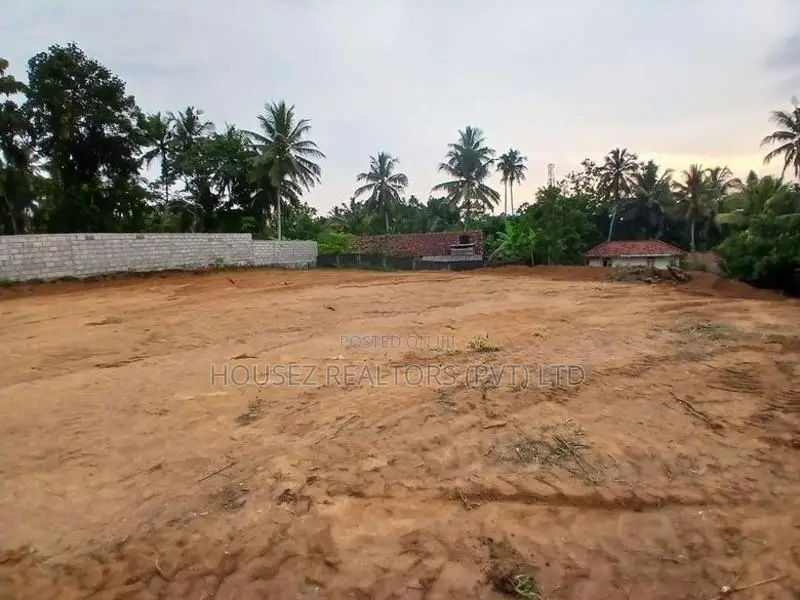 Valuable Land for Sale in Hanwella, Colombo