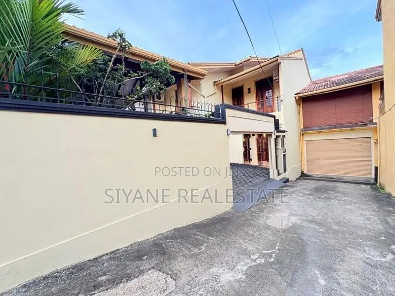 2-Storey House for Sale in Battamulla