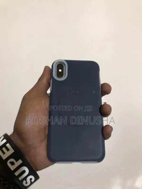 Apple iPhone XS (Used)