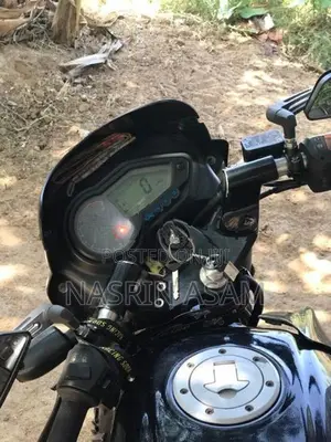 Bajaj Pulsar 180 2017