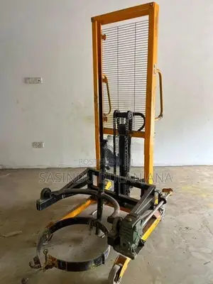 Manual Stacker Fork lift 1.5 ton