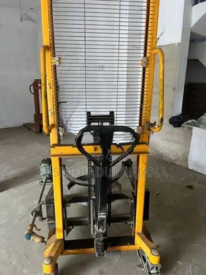 Manual Stacker Fork lift 1.5 ton