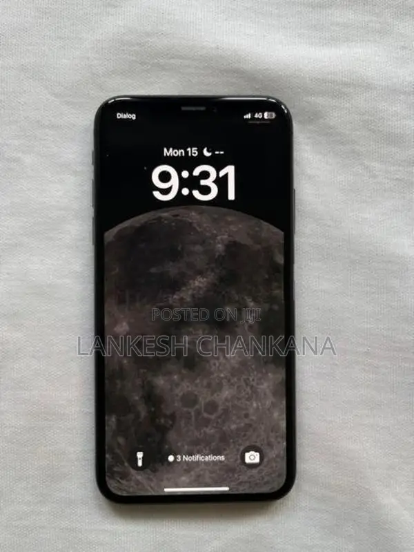 Apple iPhone XS (Used)