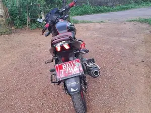 Bajaj Pulsar 150 2015