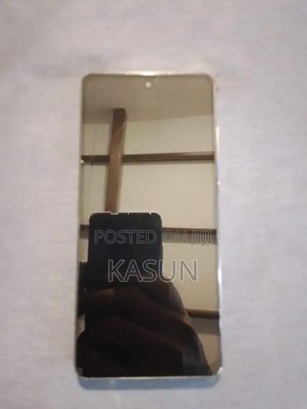 Samsung Galaxy A52 (Used)