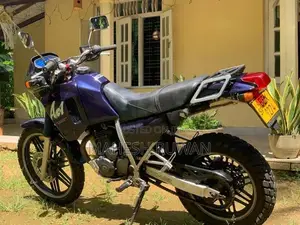 Honda AX1 2006