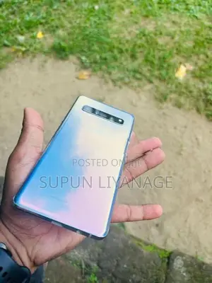 Samsung Galaxy S10 Plus (Used)