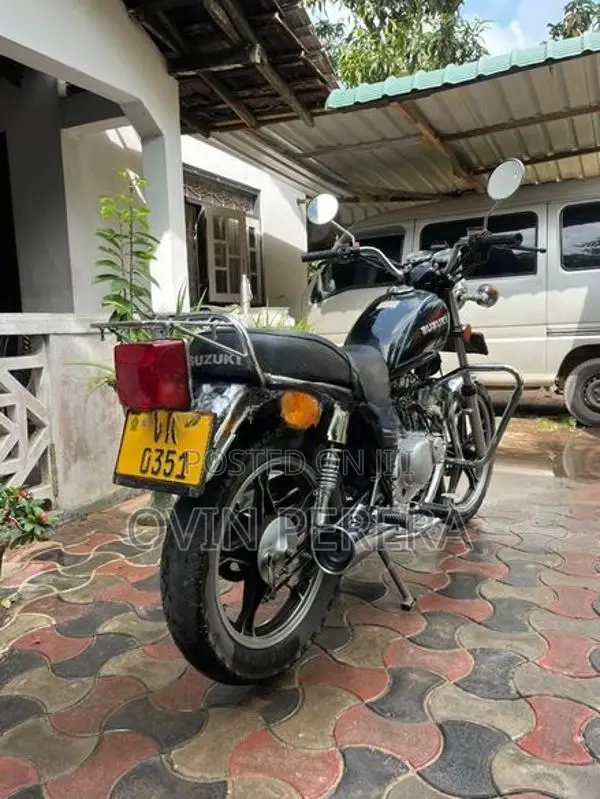 Suzuki GN 125 2010