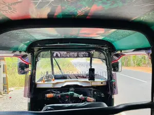 Bajaj RE 2 Strock 2003