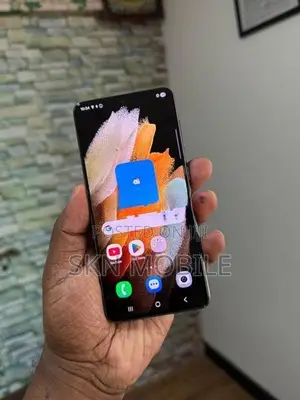 Samsung Galaxy S21 8GB 256GB 5G (Used)