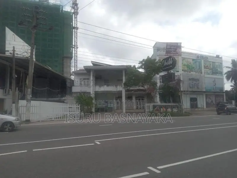 Two Story Building for Rent Makumbura