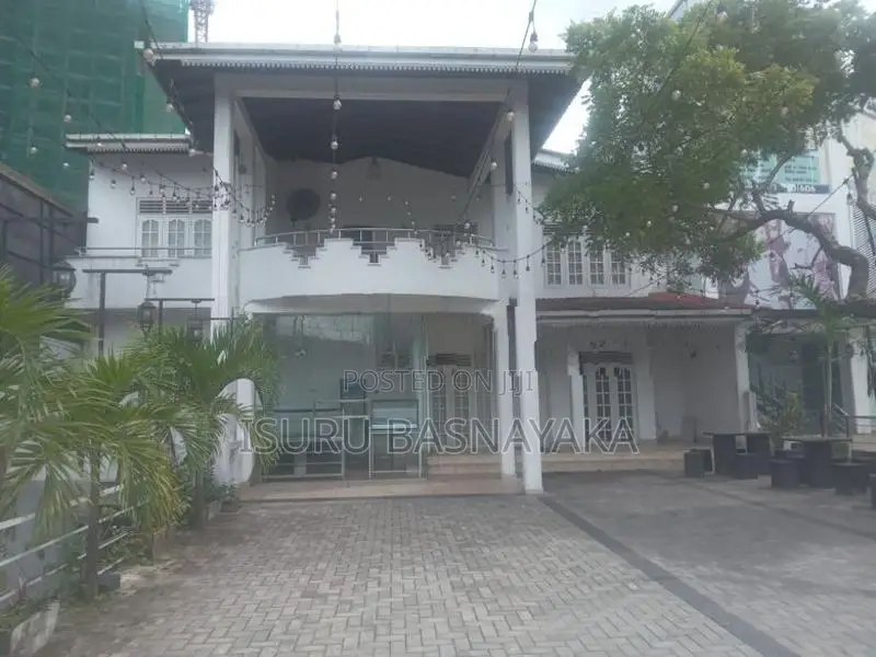 Two Story Building for Rent Makumbura