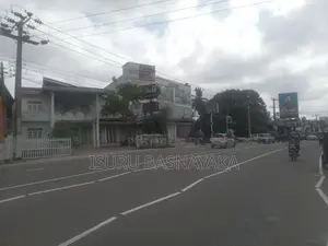 Two Story Building for Rent Makumbura