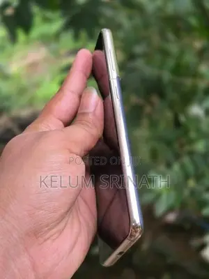 Samsung Galaxy S21 (Used)
