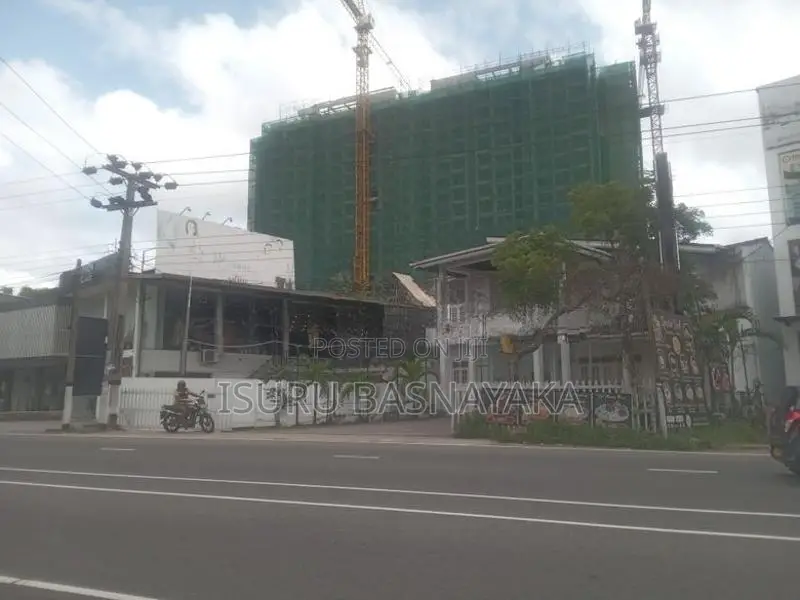 Two Story Building for Rent Makumbura