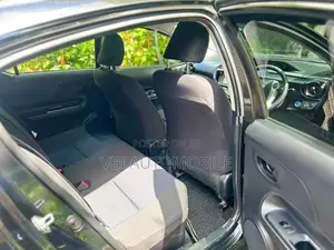 Toyota Aqua Urban 2015