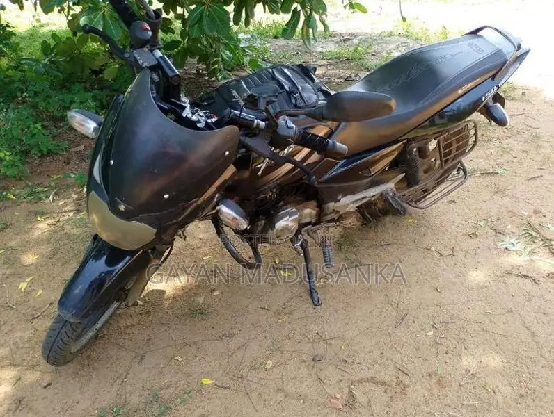 Bajaj Pulsar 150 2016