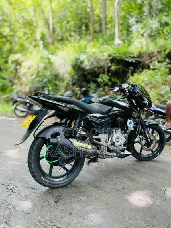 Bajaj Pulsar 150 2016