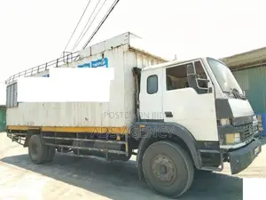 Tata LPT 1618 06 Wheel 2010