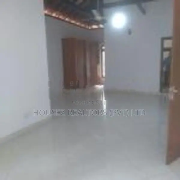 House for Sale – Polgolla