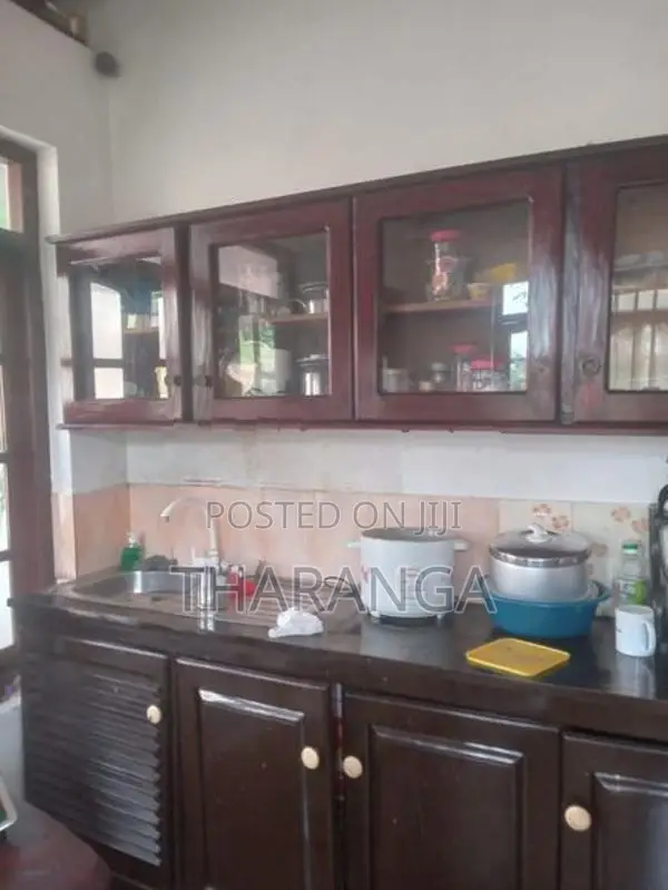 1St Floor House for Rent in Kalubowila