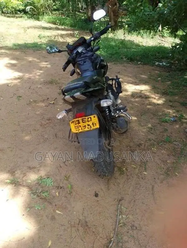 Bajaj Pulsar 150 2016