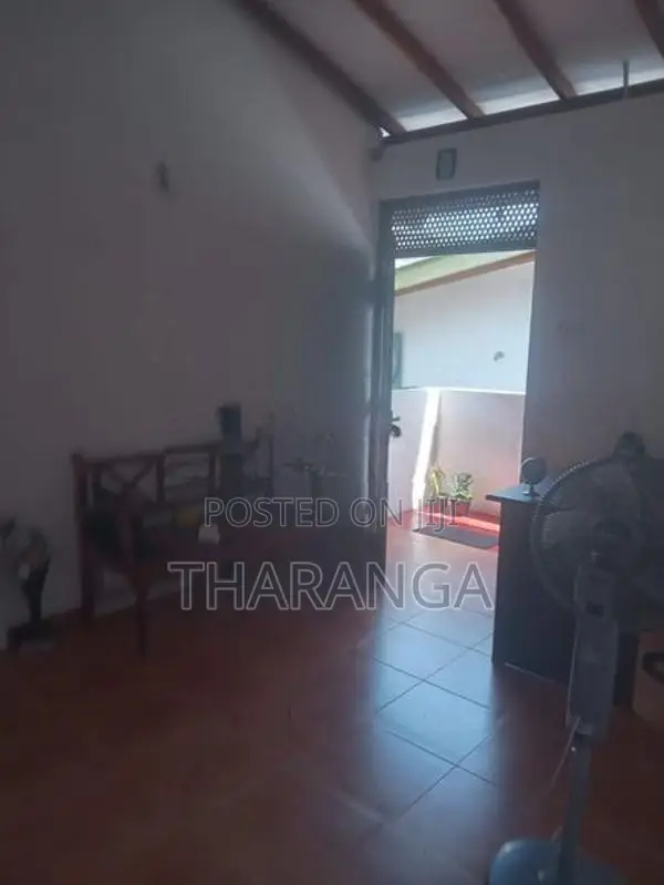 1St Floor House for Rent in Kalubowila