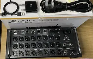 Digital Mixer Behringer XR18