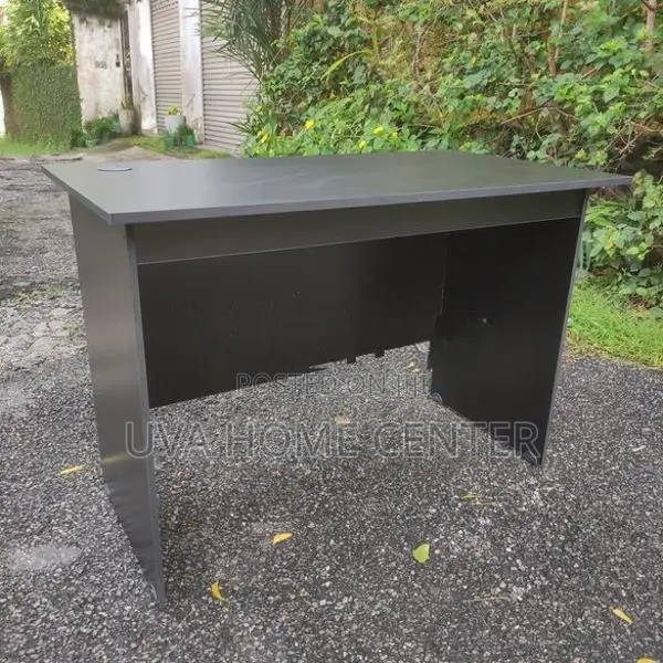 Open Office Table 3.5x2ft blk