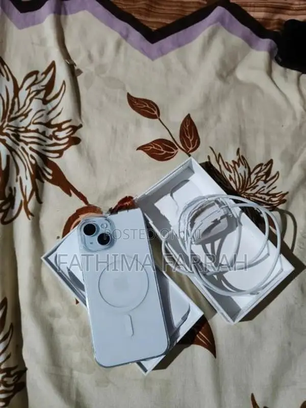 Apple iPhone 15 (Used)