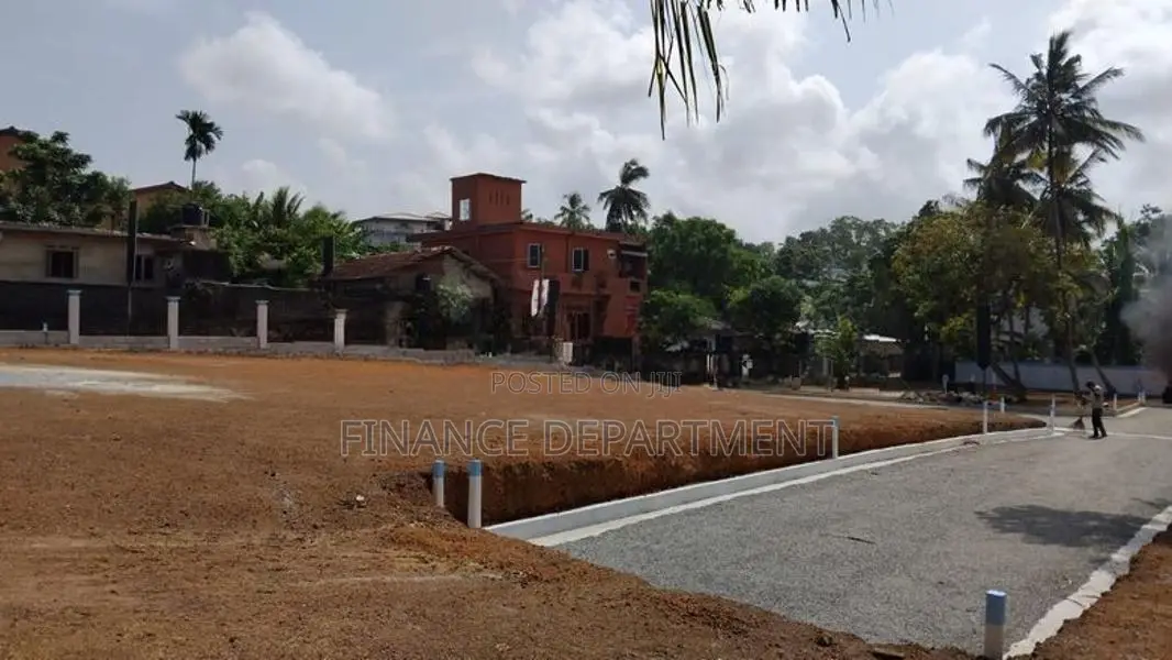 Batakeththara Piliyandala Highly Residential Land for Sale