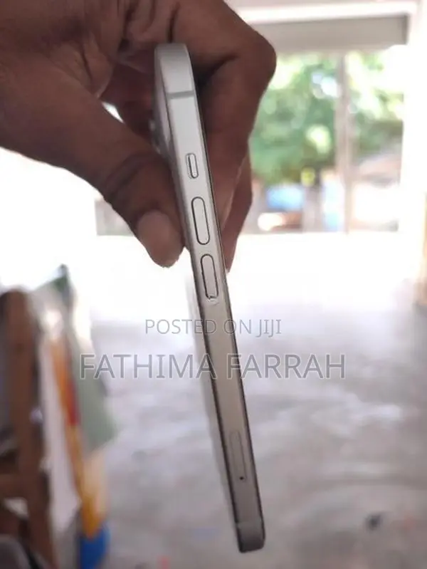 Apple iPhone 15 (Used)