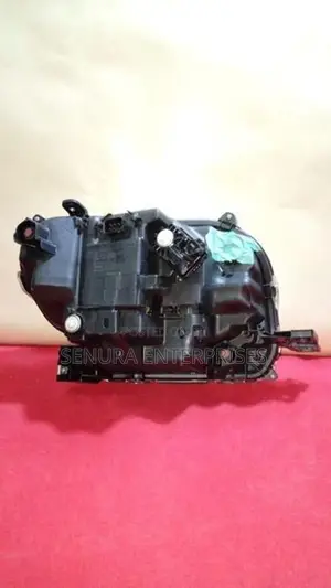 daihatsu tanto la 650 head light lh