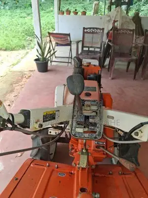 Kubota K75 2012